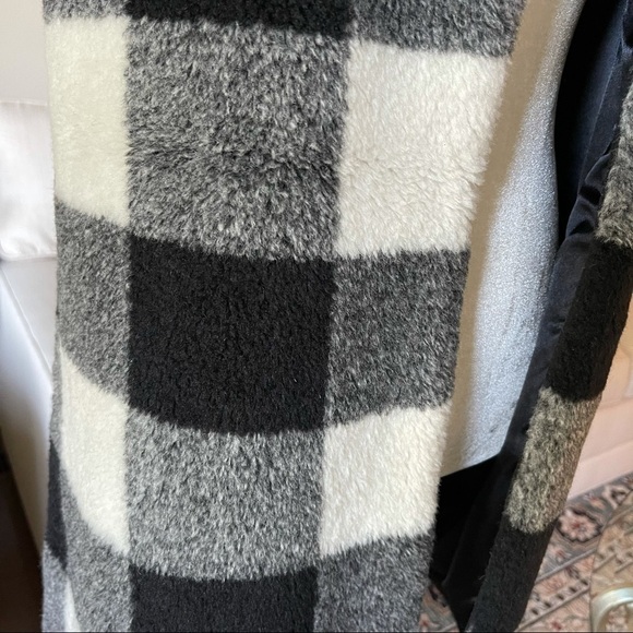Talbots Wool Blend Buffalo Plaid Long Vest in Black,  White and Gray - Picture 7 of 16